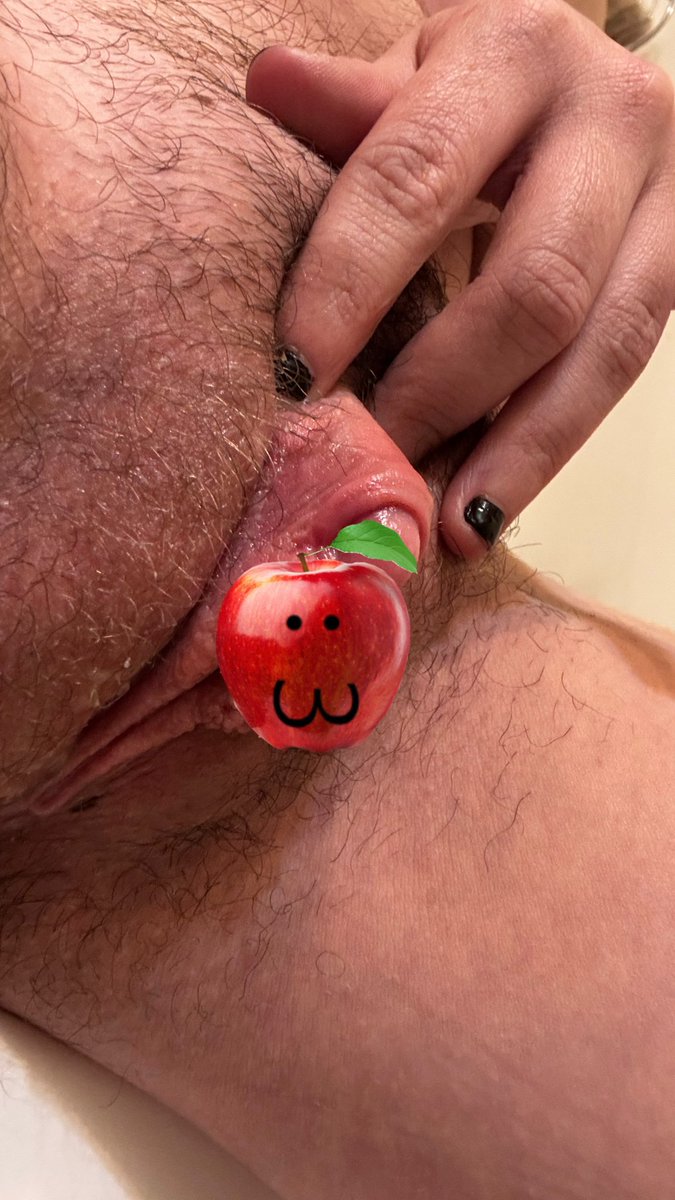 wokenite's tweet photo. a treat 😋 https://t.co/AiyJ1PYadF