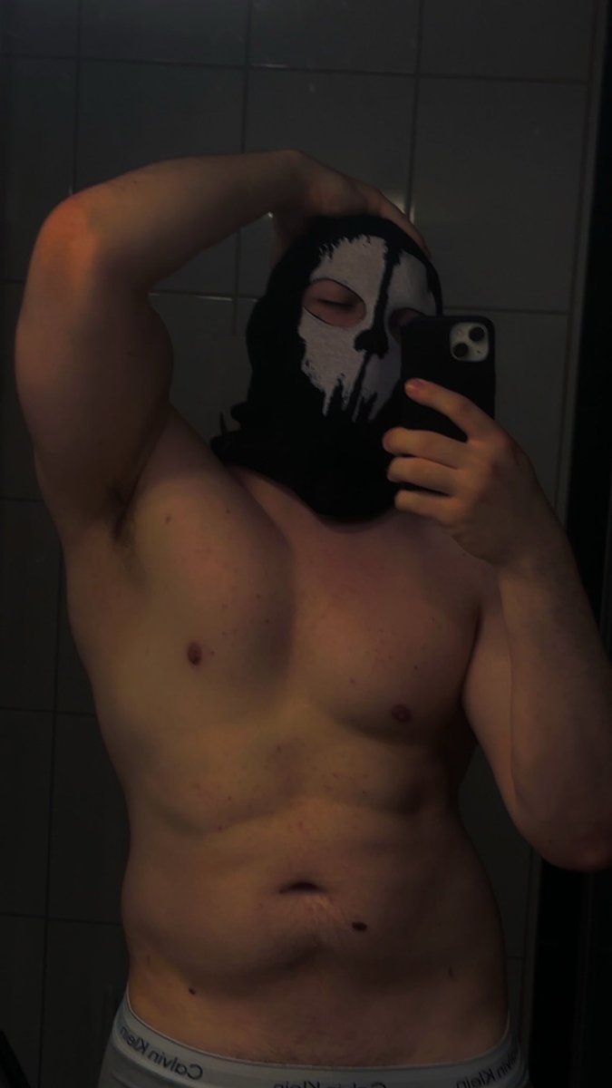 brightthelad's tweet photo. Workout done 💪🏼🔥 #gay #gayman #gaytwitter #gymbro https://t.co/IqtTP0DjEM