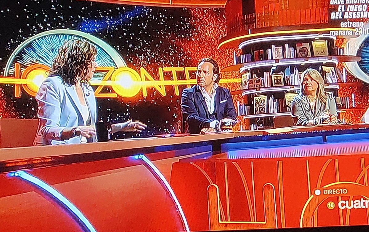 mj_zaragoza26's tweet photo. Decían que Doña @IdiazAyuso hablaba tal y como le dictaban por el pinganillo, aaaaaaro, pasen y vean su capacidad y velocidad de palabra.
#Horizonte
#AyusoDiva https://t.co/Fsyf5Chfcc