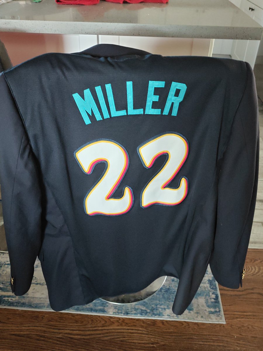 llawg's tweet photo. My #Padres "Kit" for today! https://t.co/nNbeHCWxO6