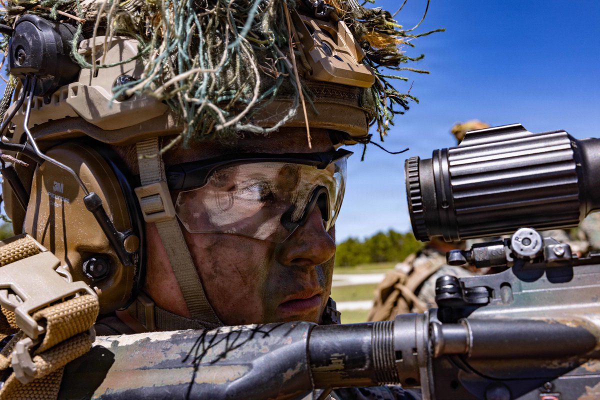 DoWMilMoney's tweet photo. The Department of War is doubling Hostile Fire Pay and increasing Imminent Danger Pay, reflecting unwavering commitment to the quality of life and bravery of Service members. Check your LES and consult your local finance office for eligibility details. #WarDepartment #HazardPay https://t.co/zjSpxL194u