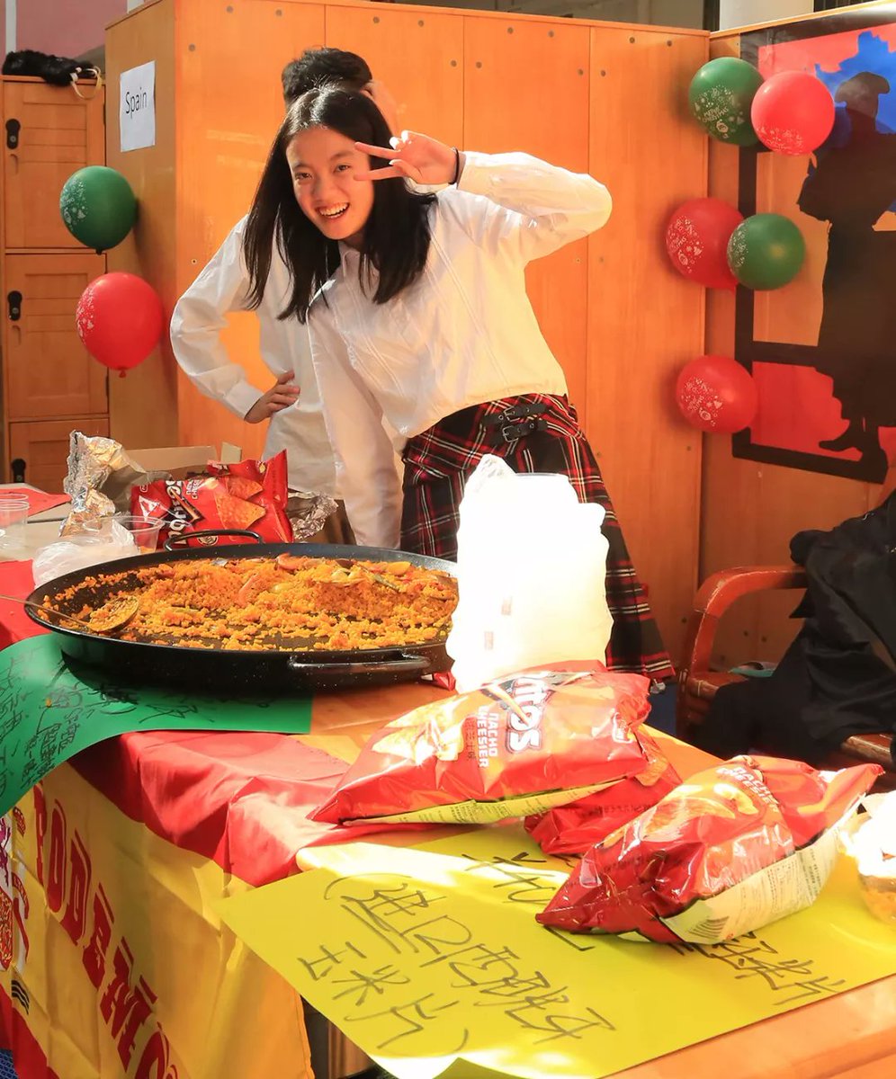 Lqhsnaf's tweet photo. Unión de Estudiantes Latinoamericanos presenta taller de cocina arepera maana a las 18h en el Aula 302! Trae ganas de comer y aprender, te esperamos! https://t.co/Ujr0vOHgAa