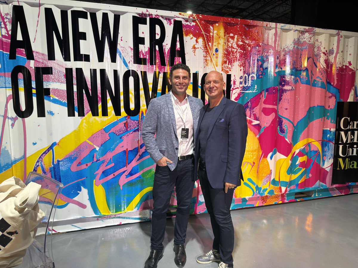 GlennOrgin's tweet photo. @FrancisSuarez @BottomLineFBN @FoxBusiness This was an amazing event….hopefully we get to see you 

You’re welcome anytime to our Soho Wynwood

https://t.co/i0kQn8umL4 https://t.co/DoMvBbGGbB