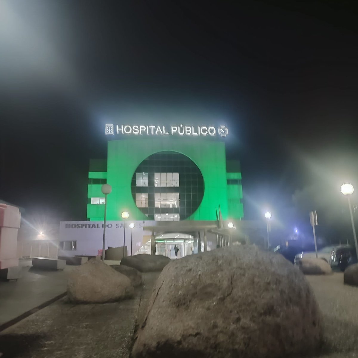 Asearpo's tweet photo. @ConArtritis @ponsalsergas @Mabel_AvendanoF @josechenco El Hospital do Salnés @ponsalsergas nos recibe con su fachada de verde 💚
#OctAR26 #LucePorLaArtritis26 #DiaNacionalArtritis @ConArtritis https://t.co/03WpSGgUFO