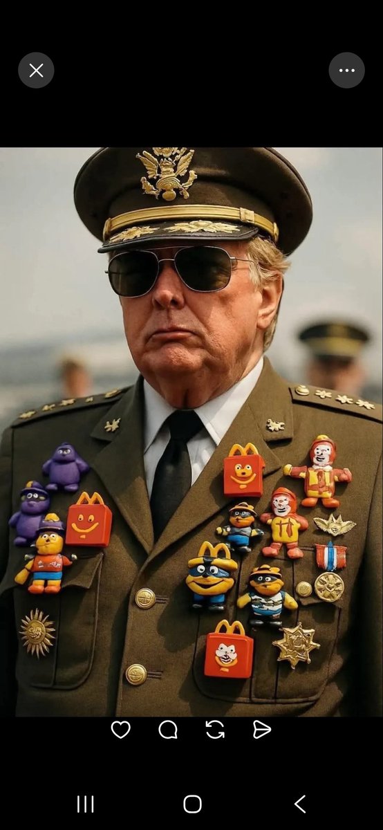 Pa_Kettle69's tweet photo. @HazelLiaqa4848 Dude loves real uniforms and medals!  Here you go... https://t.co/pTSKIQjOqd