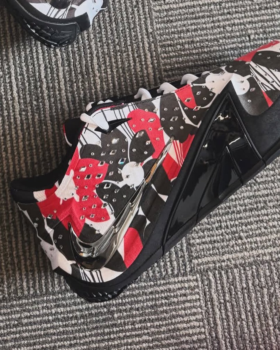 nicekicks's tweet photo. Ja Morant teased his upcoming “Halloween” Nike Ja 4 inspired by Martin Lawrence’s Ike Turner costume from the Halloween episode of ‘Martin’ 😂👀 @JaMorant https://t.co/3V6MV3sYqh