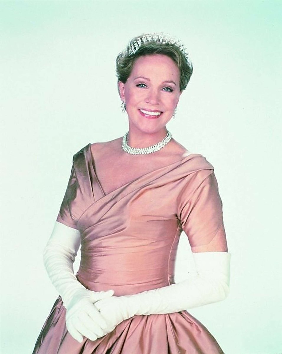 NancySinatra's tweet photo. Happy, HAPPY birthday to the Supercalifragilisticexpialidocious Julie Andrews! 

She has brought joy to generations with her voice, grace, and warmth. From Mary Poppins, to Maria, to Queen Clarisse Renaldi, to Lily, she has given us so many unforgettable moments. Like a spoonful of sugar, she makes everything better.

Wishing this beloved icon a wonderful birthday filled with love and all the happiness she has given to so many others.