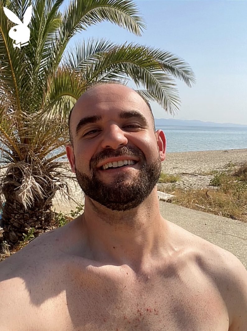 fatihkarabeg0's tweet photo. 🏝️🐰 https://t.co/uLrmRCKGSA