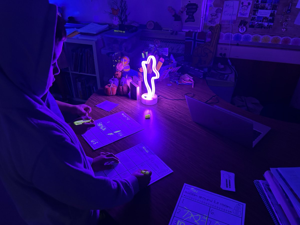 mrsgraves13's tweet photo. First day of October means black light math review! #secondgrade @Walnut_Acres @MtDiabloUSD https://t.co/0oRkZR8zD9