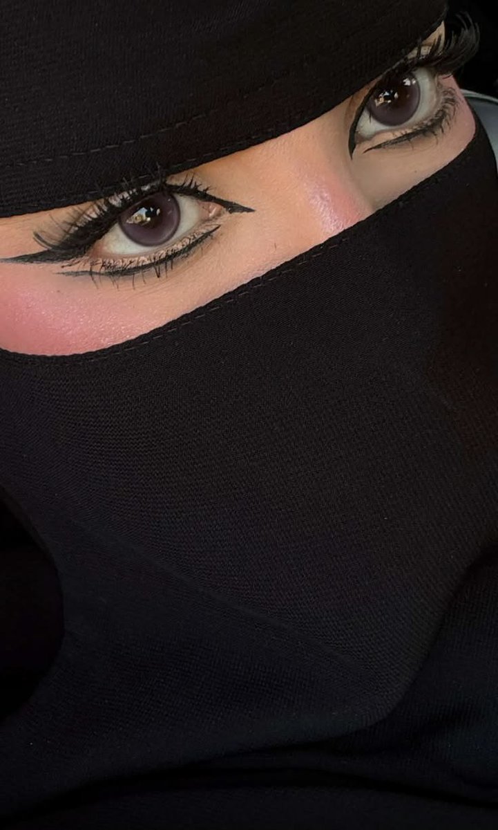 bodwor22's tweet photo. ليلة جمعة مباركة عليكم جميعًا

اللهم في ليلة الجمعة اجعل لنا ولكم نصيبًا من الرحمة والمغفرة، وفرّج همومنا، واشرح صدورنا، وحقق لنا ما نتمنى، وارزقنا راحةً لا تزول، وطمأنينةً تملأ قلوبنا. 🤲🏻
#بدور https://t.co/doyqJS4JyN