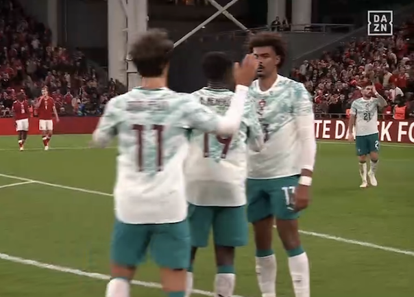 TouchlineX's tweet photo. FT: Denmark 2-4 Portugal.

WHAT A PERFORMANCE BY PORTUGAL, AND WHAT A RESULT! 🇵🇹🇵🇹🇵🇹🔥🔥🔥 https://t.co/NuB49A0EvI