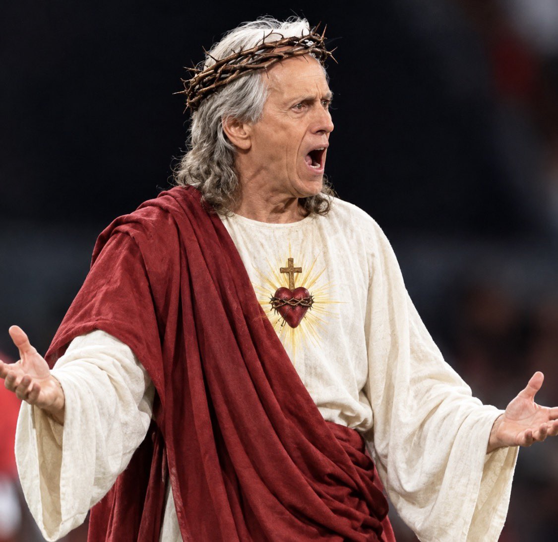 catalona_1's tweet photo. If you need happiness and salvation, Call Jeorge Jesus🤌 https://t.co/IRyu4dRsl3