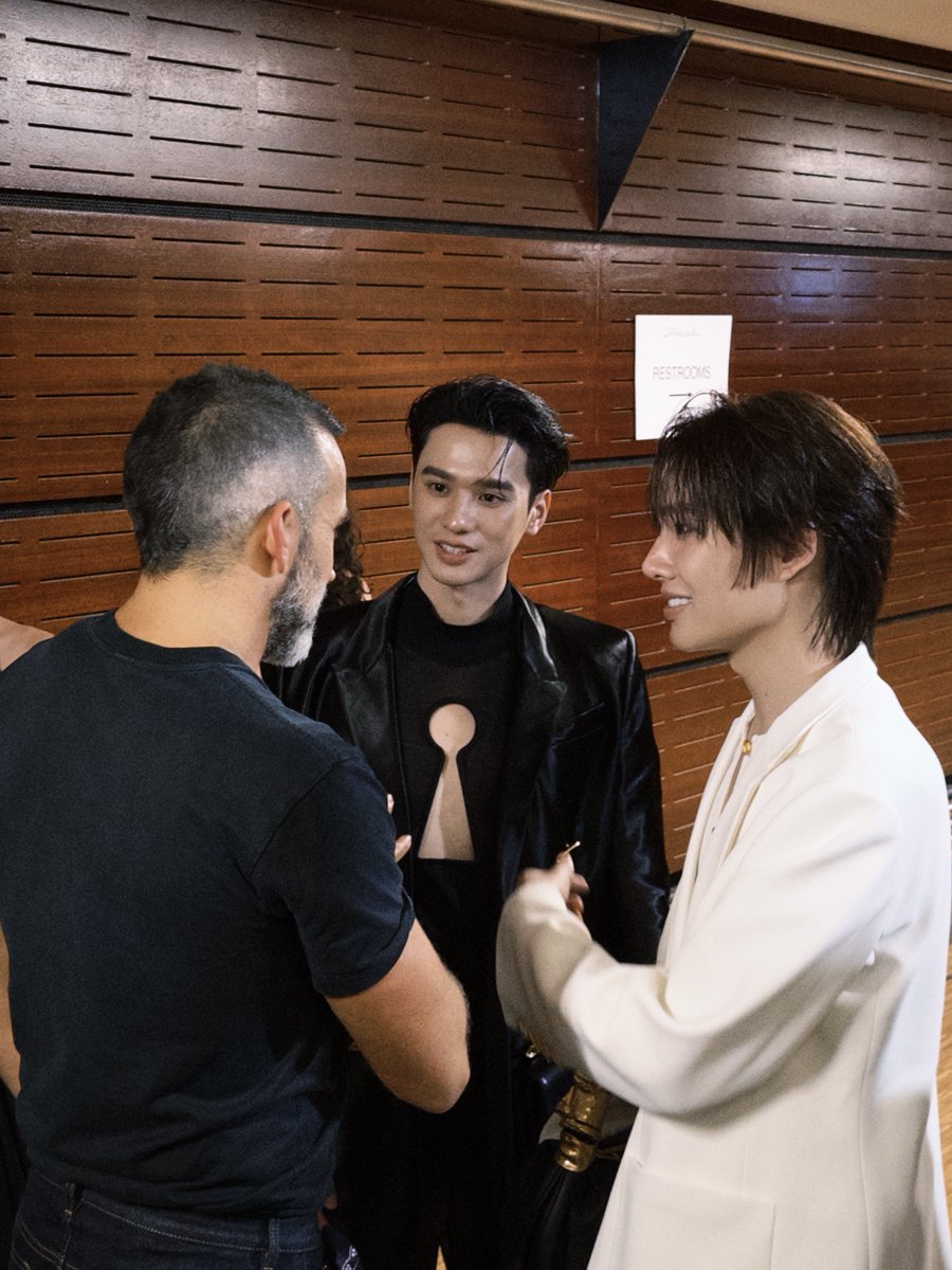 DomundiTV's tweet photo. WITH GRATITUDE TO SCHIAPARELLI 📝

Keng @harit_keng and Namping @nampingnapat extend their heartfelt thanks to Schiaparelli and Daniel Roseberry for the warm welcome and an unforgettable experience at Paris Fashion Week SS 2027. 

A truly special occasion filled with inspiration and lasting memories.

KENG NAMPING IN PARIS FW27
#SchiaparellixKENGNAMPING
#Schiaparelli
#KengHarit #nampingster