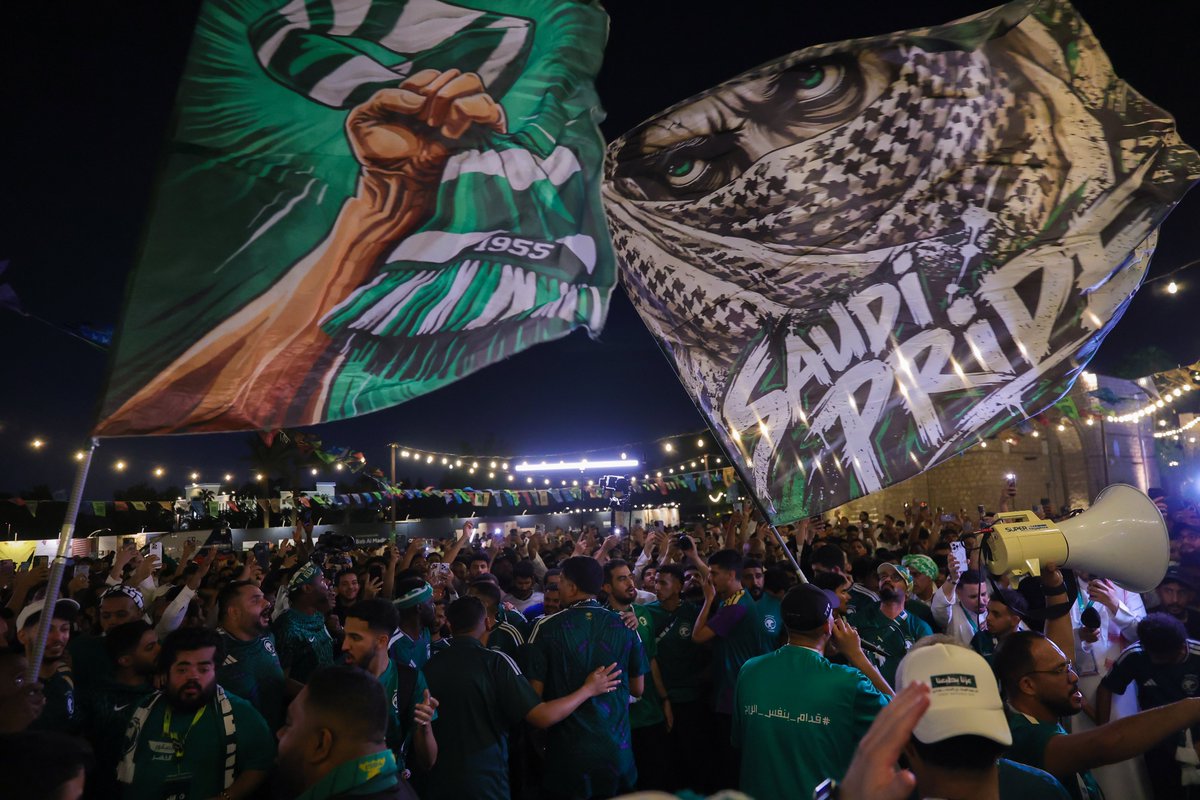 SaudiNTFans's tweet photo. في جدة التاريخية 🌊
للمكان روايته.. وللأخضر صوته 🇸🇦 

🎟️ - https://t.co/rhwfiG5uTW 

#هذا_الأخضر https://t.co/6o7K3g3aQx