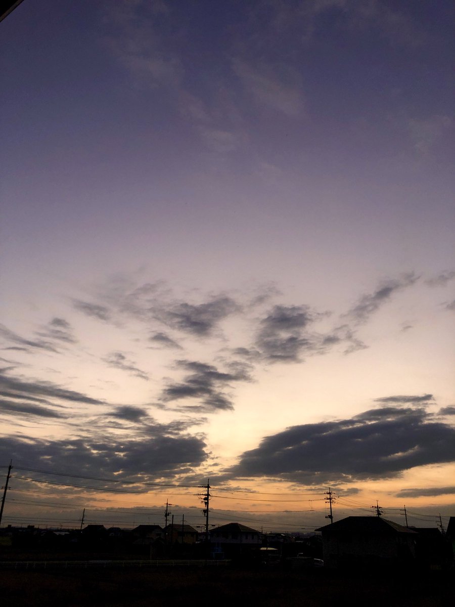 n_shingo0214's tweet photo. 涼しい朝に見る朝空は
心がちょっとホッとする

今日も一日無理せずやろう

#イマソラ
#朝空 https://t.co/eEYorpFdTV