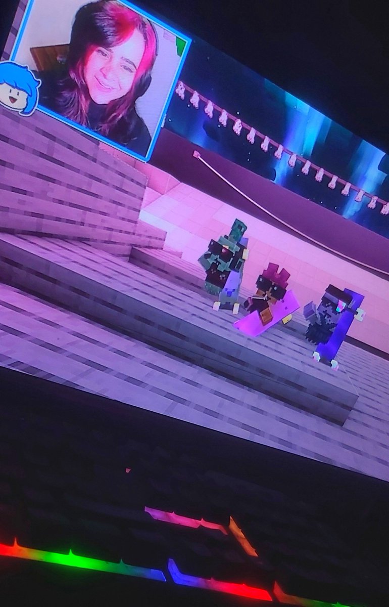 ThayZetah's tweet photo. Tô a um tempo sem postar nada... morram de inveja, eu tô assistindo a Moon na 1° temporada pela primeira vez :P (O drip dos fantasmas) 
#Arkanis 💜💚🧡 https://t.co/1UyLYMo522