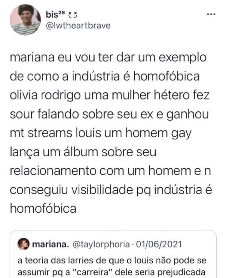 hesideboob's tweet photo. mariana indústria homofóbica acabou de perder a batalha de pior tweet https://t.co/eaiq1MOKb7