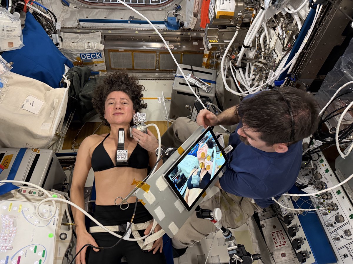 Astro_Jessica's tweet photo. Last week @Soph_astro, @astro_hathaway and I took turns imaging each other’s internal organs for the @CNES EchoFinder-2 experiment.  This experiment aims to use augmented reality and artificial intelligence to allow astronauts without medical or ultrasound expertise to perform scans without any support from Earth.  This type of technology could prove invaluable for remote medical monitoring scenarios both on Earth and for @NASAArtemis missions to the Moon and Mars.