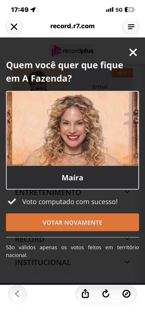 rebecasv_'s tweet photo. Vai ser lindo Carol Laker falando que Serginho é o fav da edição para a planta da adryana #EliminaçãoAFazenda
#FicaDaniel
#FicaMaira https://t.co/HRBIVrVKY5