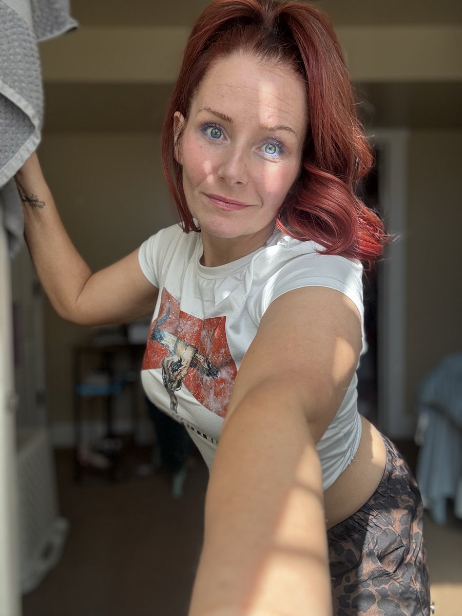 Maybe_its_Maebe's tweet photo. @bitchboy4554 🤪 https://t.co/EaQqRBReg8
