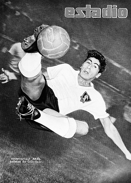 sifup's tweet photo. 🕊️⚽ El Sifup lamenta profundamente el fallecimiento de Caupolicán Peña Reyes (1930-2026), una figura histórica del fútbol chileno.

Exfutbolista de Colo-Colo, seleccionado nacional, entrenador y profesor normalista, dedicó gran parte de su vida al desarrollo de nuestro deporte. Su legado también ocupa un lugar especial en la historia gremial: fue el primer presidente del Sindicato de Futbolistas Profesionales de Chile, entre 1960 y 1962.

Acompañamos a su familia, seres queridos y a toda la comunidad futbolística que hoy despide a uno de sus protagonistas más importantes.

🕊️ Que descanse en paz.