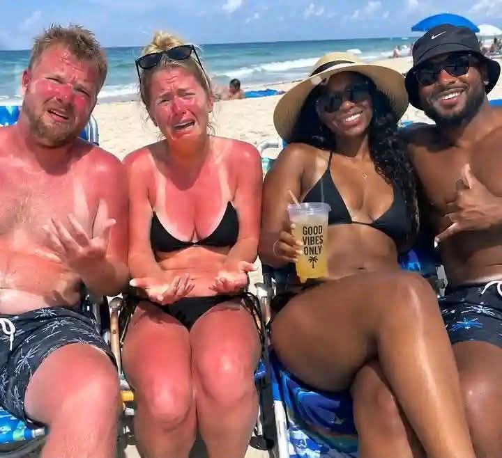 B1TuckerCarlson's tweet photo. I love being Black 🤙🏿 https://t.co/yCw8QEY6Lf