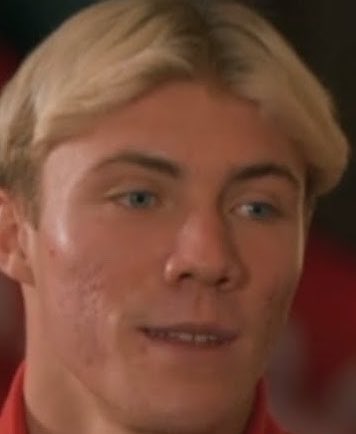 UTD_Seth001's tweet photo. 🚨Rasmus Højlund on hitting the SIUU celebration after his goal against Portugal:

🎙️ Reporter: “Rasmus, you celebrated with the SIUU after scoring against Portugal. What was behind that?”

🗣️ Rasmus Højlund: “Before the game, I spoke with Cristiano. I told him, ‘I hope you know that when I do that celebration, I’m not trying to take anything from you. I’m trying to carry something forward.’

“The last time I scored against Portugal and did the SIUU, Cristiano was on the pitch. Honestly, afterwards I felt like maybe I had disrespected him. That celebration belongs to him.

“But tonight was different.

“I did it to remind people that you cannot erase Cristiano Ronaldo’s legacy in one day. Portugal can move forward, new players can score goals, new players can wear the shirt, but what Cristiano has done for this country and for football is already history.

“I told him, ‘Cristiano, I promise you, I’ll represent you. I’ll carry your flag, not because I want to be you, but because I want the next generation to remember what you gave this sport.’

“He just smiled and said, ‘Then make sure you earn it.’

“And that meant a lot to me.

“So tonight, when I shouted SIUU, it wasn’t me trying to become Ronaldo.

It was me reminding the world that there will never be another one.”