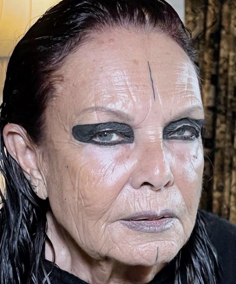 Hisomtheboat's tweet photo. Michele Lamy: 
Born young and beautiful but her prime came at an old age 

          Before                               Now https://t.co/Q8rtrqK5Za