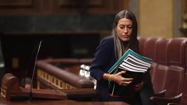 iescolar's tweet photo. En su comunicado, Junts dice que estos decretos no resuelven “la protección de los inquilinos vulnerables”. 

Pues imagínate si no se aprueba decreto alguno. https://t.co/nSp6GeXK3o