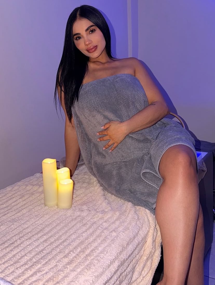 iconicooooo's tweet photo. Mientras tanto Karina 💆‍♀️🫧✨ https://t.co/KrFCW5j77g