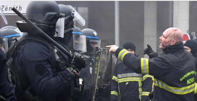 Dalluin_Von_G's tweet photo. @NunezLaurent Il faut bien que la #BRAVM s'entraine en conditions réelles quand même !! sans leurs doses quotidiennes d'Ultraviolence, c'est l'#Overdose assurée de l'escouade de protection... https://t.co/VAwEPo00sL