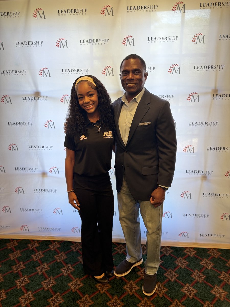 BamaStateSports's tweet photo. Head Women’s Flag football coach Tyrone Poole  Speaks at the Annual Unity Awards Breakfast

Read More ➡️ https://t.co/Gc975Z7Fhy

#SWARMAS1 https://t.co/5YX7auEkl0