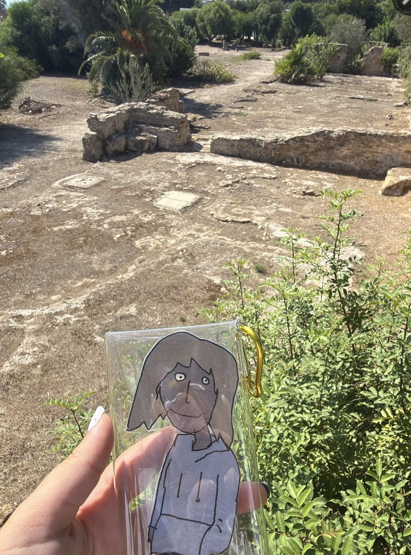 divno_aine's tweet photo. my friend has a small cutout of my oc and it took him to a cruise and now my oc Kurt is in africa how crazy is that https://t.co/NSmhYeiBJn