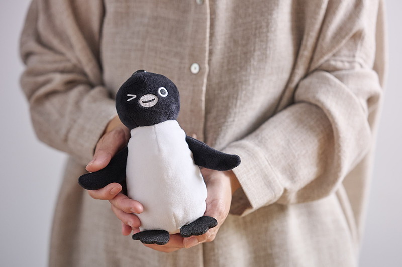 travelwatch_jp's tweet photo. 本日発売「Suicaのペンギン」ぬいぐるみポーチ＆エコバッグ。表情＆柄違い2パターン、オレンジページ増刊付録 https://t.co/BYP0IIbNI9 #Suicaのペンギン https://t.co/rUfaFJ4G5T