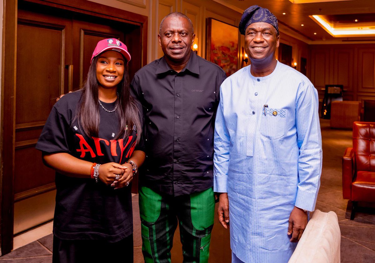 drobafemihamzat's tweet photo. Today, I was at The Platform’s Independence Day Edition for a town hall with young Lagosians, particularly members of the Gen Z and millennial generations.

I shared my thoughts from the perspective of someone who has been directly involved in the work of governing this state, because Lagos requires practical solutions, not sentiments.

During our conversation, we tackled some of the biggest issues facing our state, starting with waste management. I shared where we currently stand and where we are heading. Right now, we are transforming sites like Olusosun and Solus in Alimosho by building dedicated Transfer Loading Stations and Materials Recovery facilities. We also have over 150 new compactor trucks arriving to strengthen daily collection. Over in Agbowa, a private partner is setting up a facility designed to process more than 5,000 metric tonnes of waste daily. 

I also talked about continuity. Government works best when each administration builds on the achievements of the last. My prayer for Lagos has always been that every incoming leader does even better for our people than the one before. That is why Governor Babajide Sanwo-Olu and I remain fully committed to completing flagship infrastructure like the Blue and Red Line Rail projects and the Omi Eko waterways initiative. At the same time, maintaining continuity never stops us from bringing fresh, innovative ideas to the table, provided they directly improve the lives of Lagosians.

Thank you to everyone who tuned in, asked tough questions and joined the conversation today. Your energy keeps us grounded and focused on the work ahead.