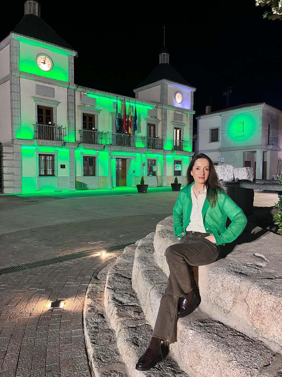 majeurra's tweet photo. En el #DíaNacionaldelaArtritis, mi abrazo más grande es para todas las personas que comparten conmigo el largo camino de esta enfermedad💚Siempre agradecida a mi equipo médico, enfermeras, rehabilitadores y hoy, especialmente, a mi reuma @RaquelAlmodovaG💚 #LuceporlaArtritis26 https://t.co/4HSiOgR7ny