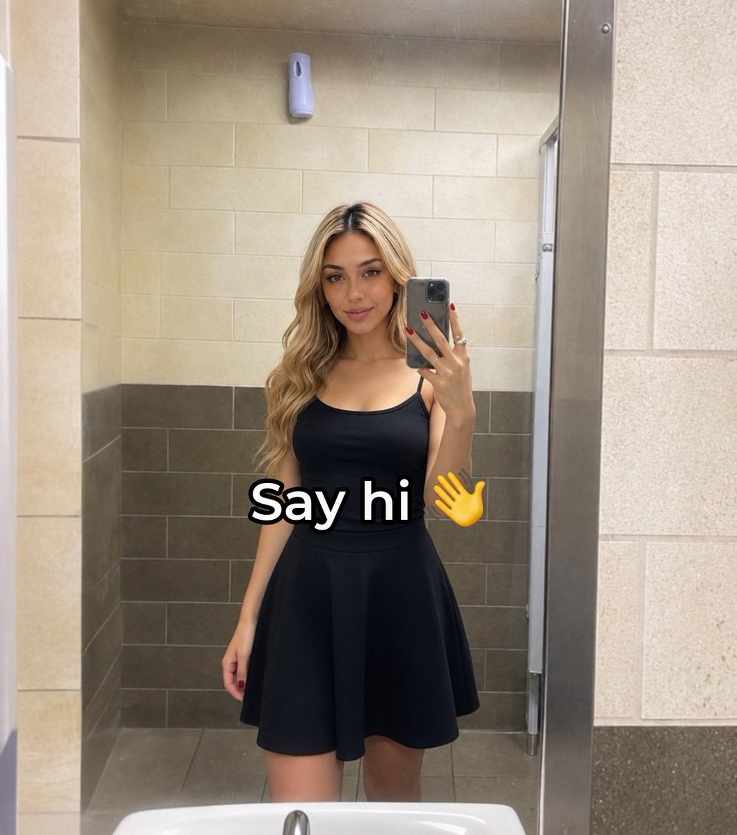 sweet_c4ss's tweet photo. I see you looking 😏 Don't just stare, say hi

#trans #transgirl https://t.co/CgPmNaeIZ4