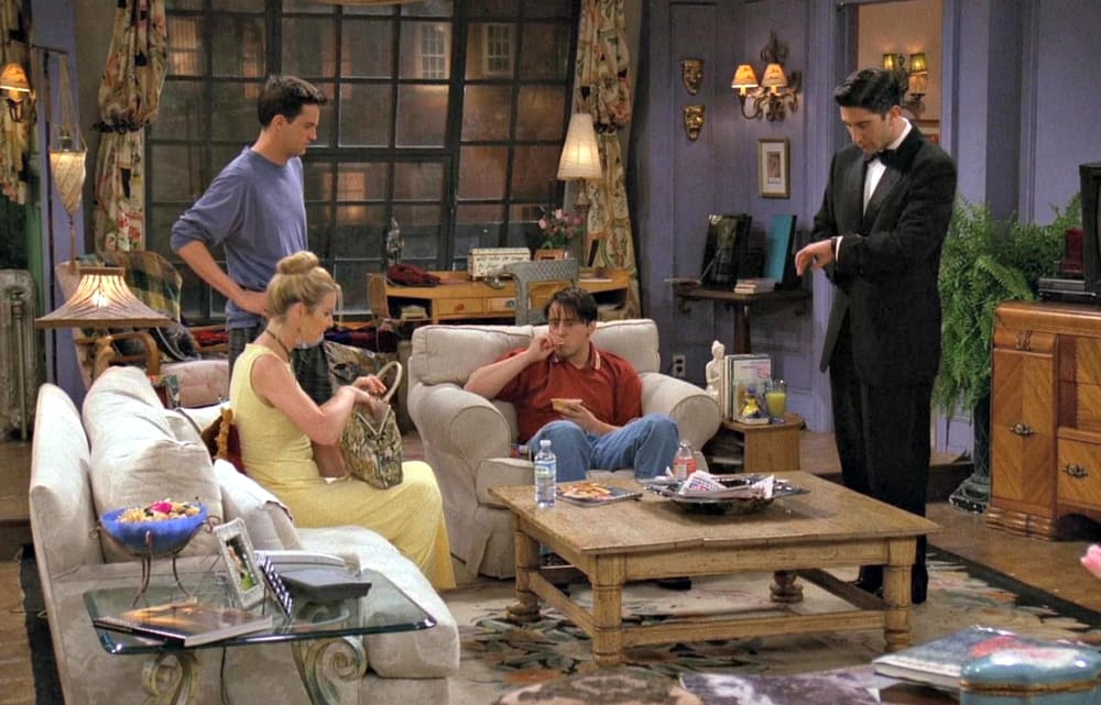 ChandlerBing_12's tweet photo. How Ross didn't lose his mind in this episode I will never know https://t.co/owE9e0ouoX