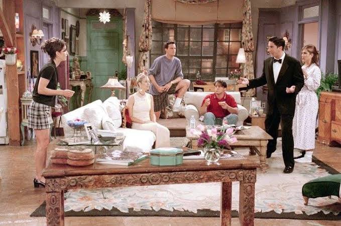 ChandlerBing_12's tweet photo. How Ross didn't lose his mind in this episode I will never know https://t.co/owE9e0ouoX