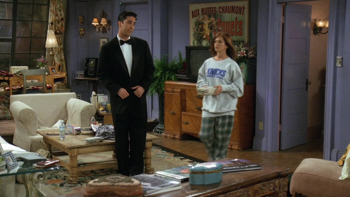 ChandlerBing_12's tweet photo. How Ross didn't lose his mind in this episode I will never know https://t.co/owE9e0ouoX