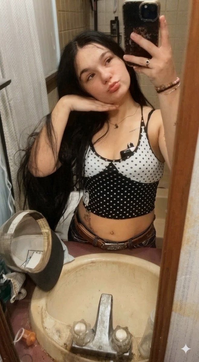 Plansudhdysh's tweet photo. Submitted #irlsubmission #slut #wankchat https://t.co/0na8OC0EhW