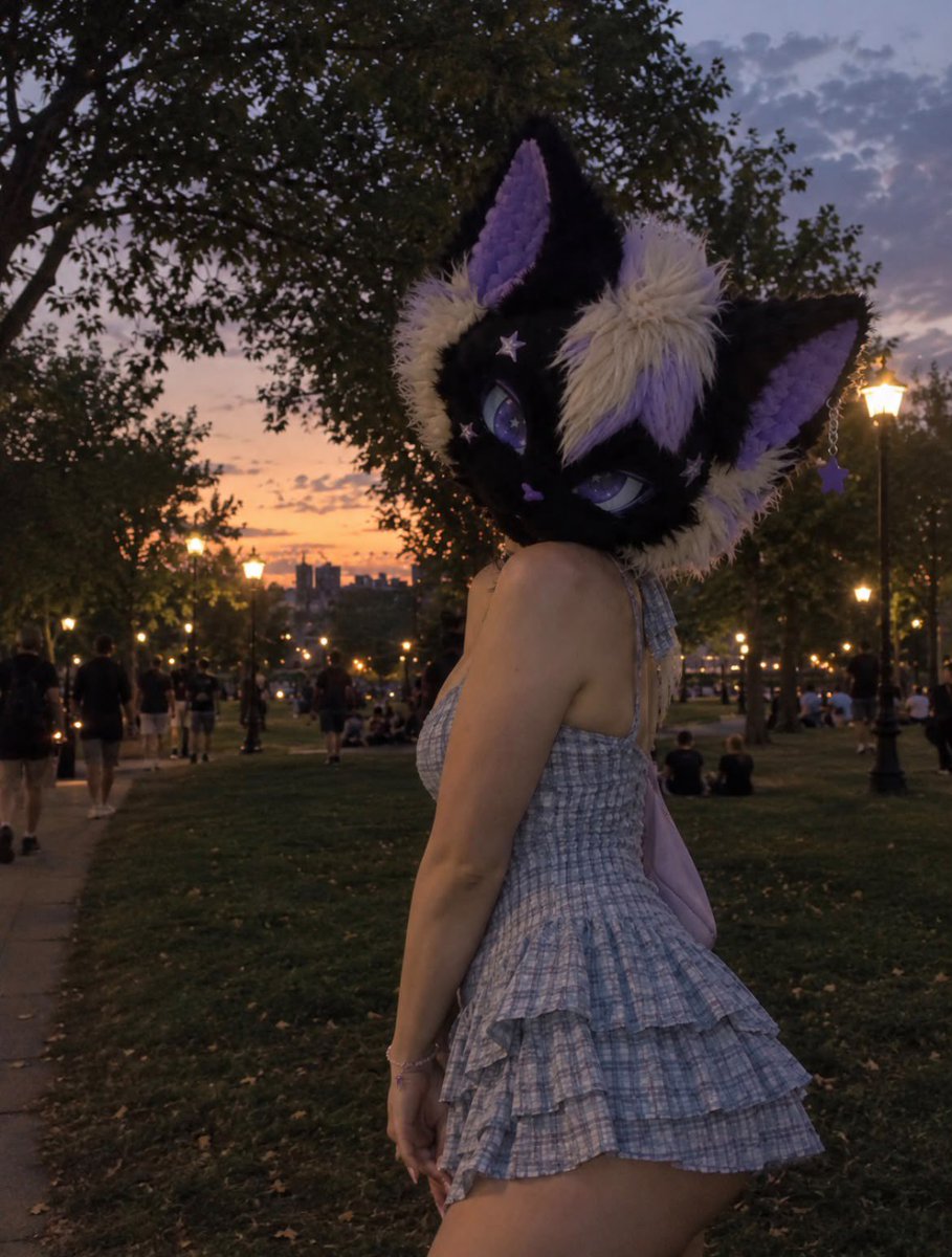 VinnieCooper666's tweet photo. Too fluffy to be ordinary 💜🐺

#Furry #FurryFandom #FurryCommunity #Fursuit 
#Fursuiter #Vibes #FurryPhotographer https://t.co/GaelV3veHo
