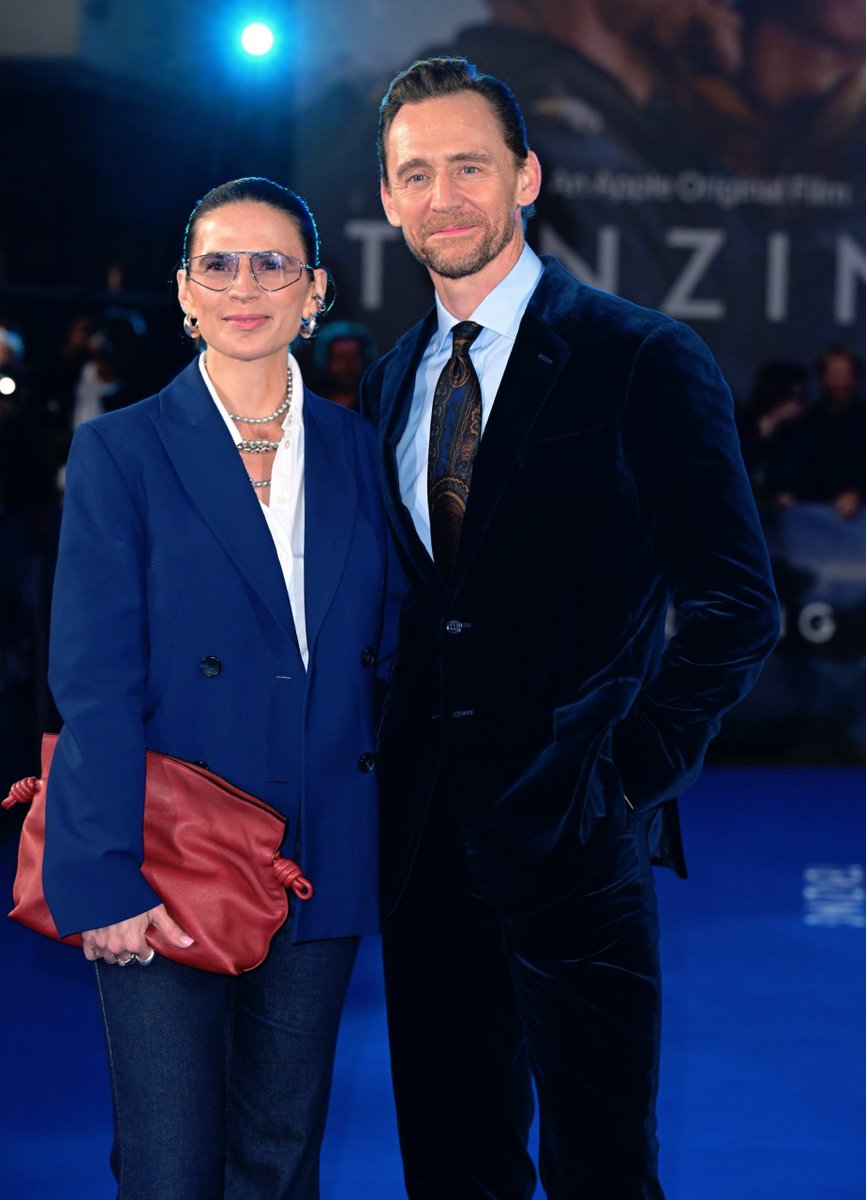 bestoftwh's tweet photo. 📷NEW| Hayley Atwell supporting Tom Hiddleston at the premiere of his new film Tenzing. https://t.co/kiz7M3T4yU