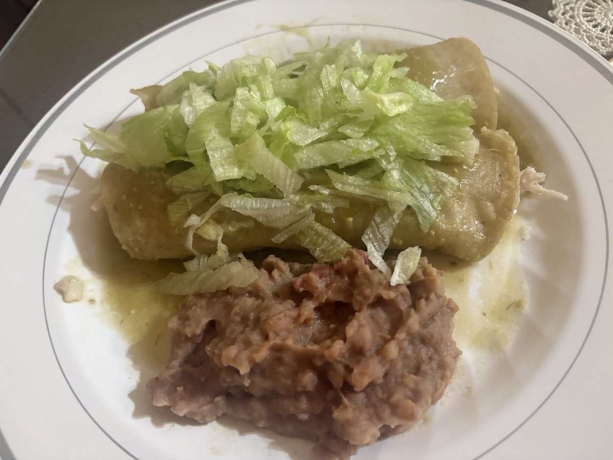 rubyruneheart's tweet photo. Wuby’s Kitchen:  Enchiladas 

❤️‍🔥latina wife? https://t.co/xhlsv7ZC5K