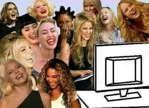 ErestuFaloon's tweet photo. Yo viendo los videos de los weones de la UC en la marcha https://t.co/NL04INH1Ee