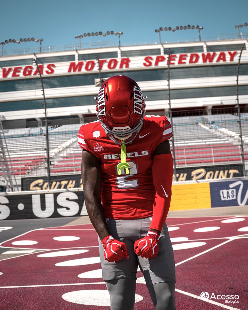 unlvfootball's tweet photo. Off to the races 🏎️

@TAKEHIMDEEP | @AcessoBiologics https://t.co/B6QFpSX9Gf
