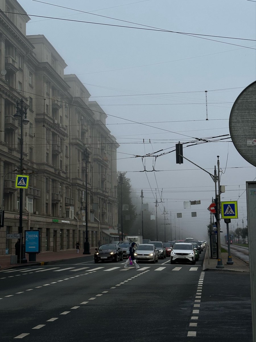 ressacra_'s tweet photo. утро 1 окт в петербурге https://t.co/uju36SS9iC