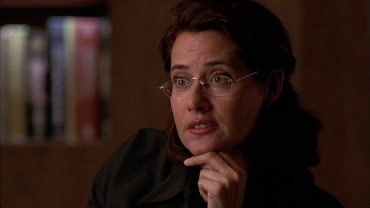 TheCinesthetic's tweet photo. Happy 72nd Birthday to the talented Lorraine Bracco! https://t.co/H3jDxkyyFd
