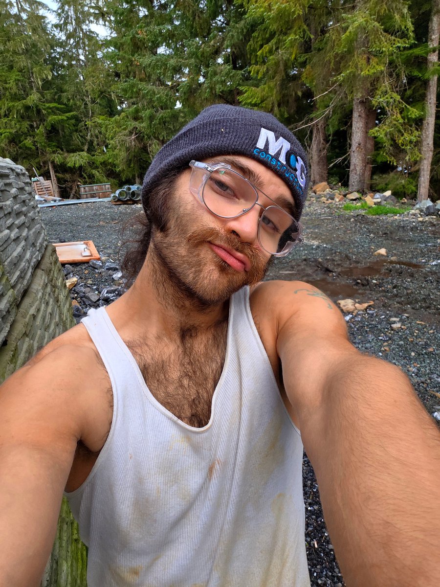 hodl_4love's tweet photo. It's LIBRA season honeys and kings 🖤

I'm turning 27 in 7 days! 👀🎂 https://t.co/nt0brWYy8O