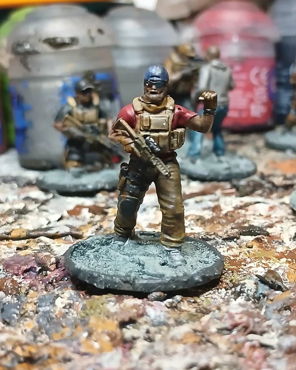GhostRecon's tweet photo. 🎨 Sweet mini paint job by u/AFalconNamedBob

How else does Ghost Recon infiltrate your lives outside the game? https://t.co/xuZrC5ZnnV